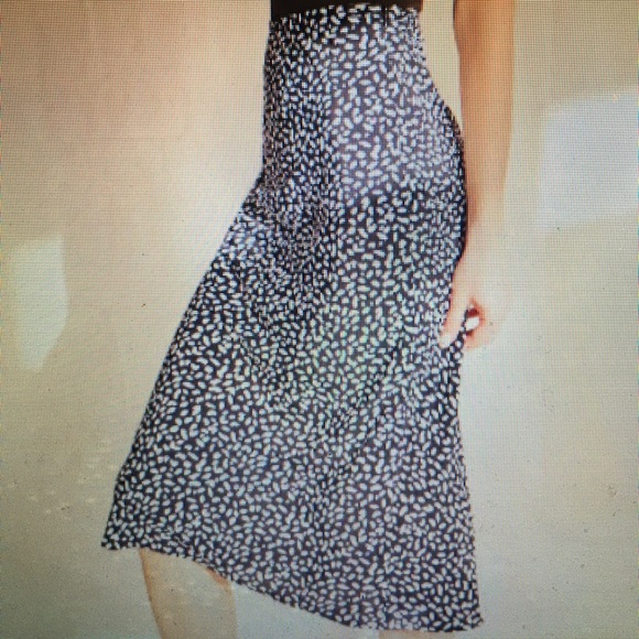 High rise midi skirt - Picture 2 of 2